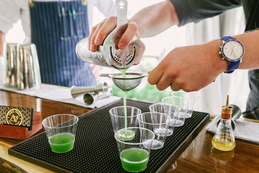 The Newest 2019 Trend in Weddings: Specialty Cocktail Catering