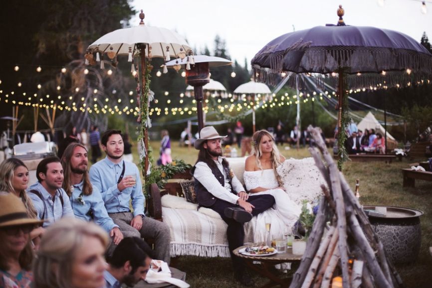 How to Incorporate the Boho Trend into Your Wedding