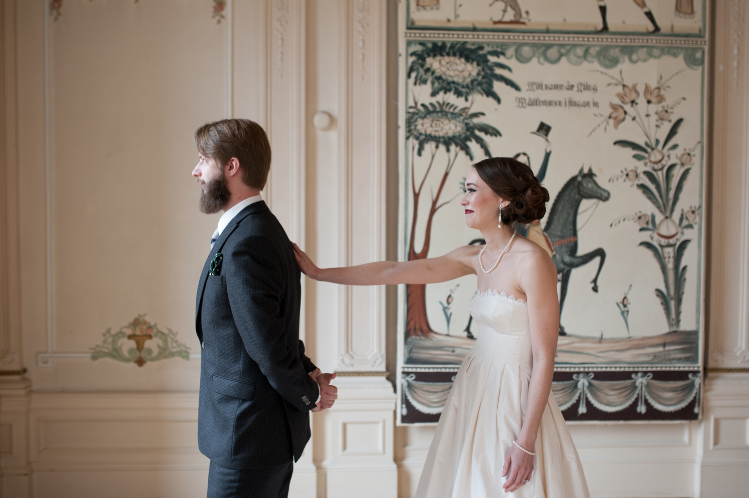 Intimate Museum Wedding With Texture + Vintage Details