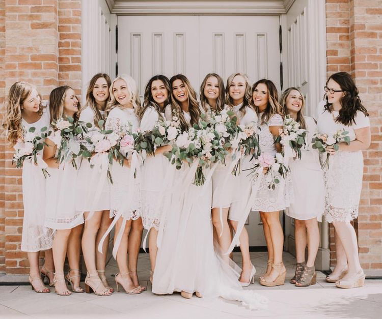 How to Pull-Off an All-White Bridal Party