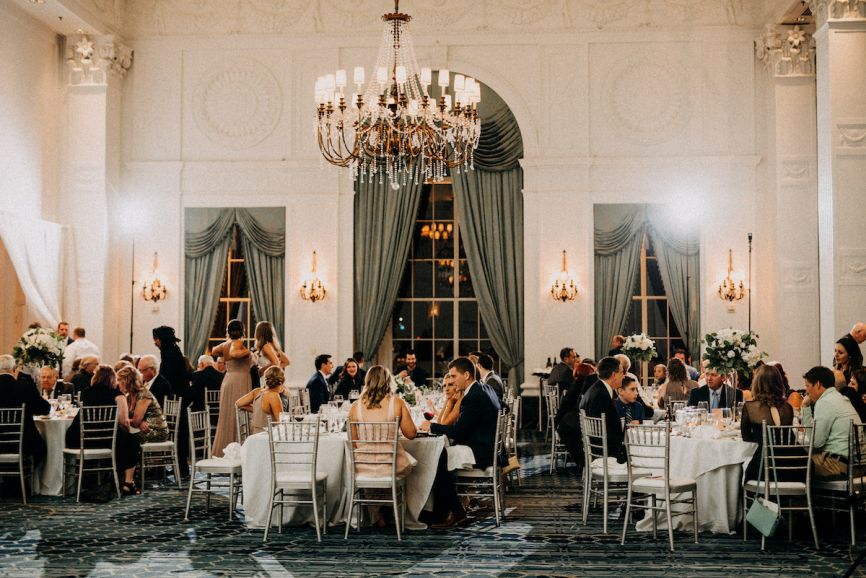 A Guide for Wedding Guests: Social Media Dos and Don’ts