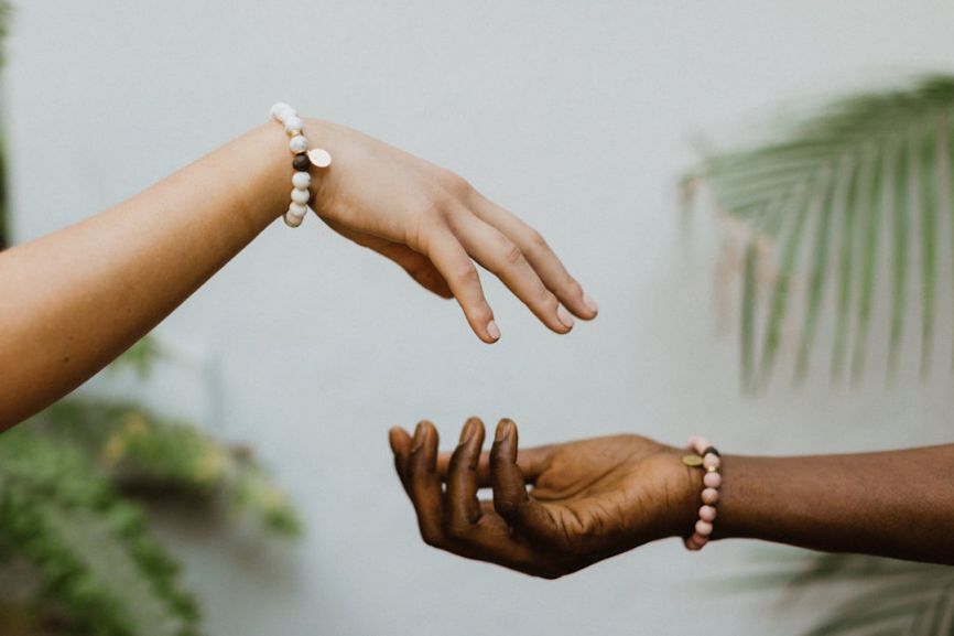 bracelets_from_cedar_and_cypress