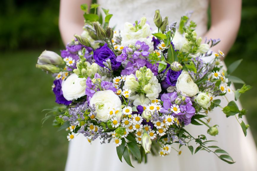 purple bridal bouquet 