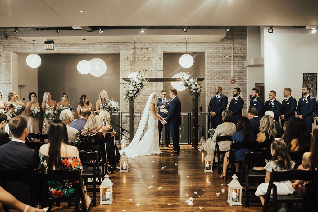 3 Factors to Keep in Mind When Choosing a Wedding Venue