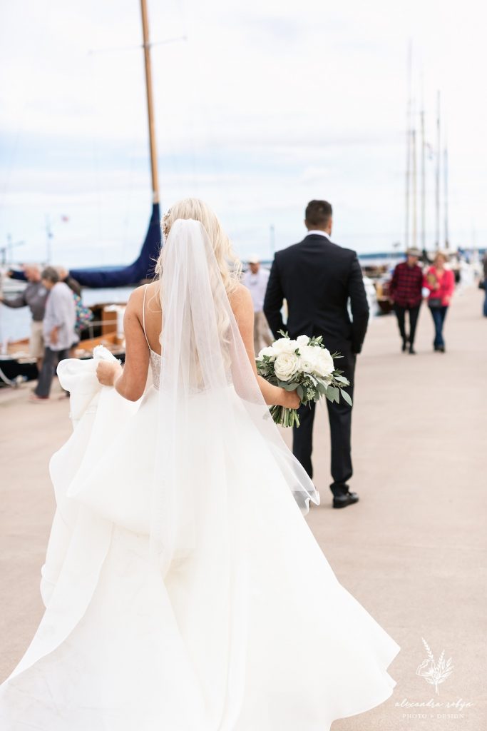 emotional-reasons-to-do-first-look-madeline-island-alexandra-robyn-photogrpahy_0007
