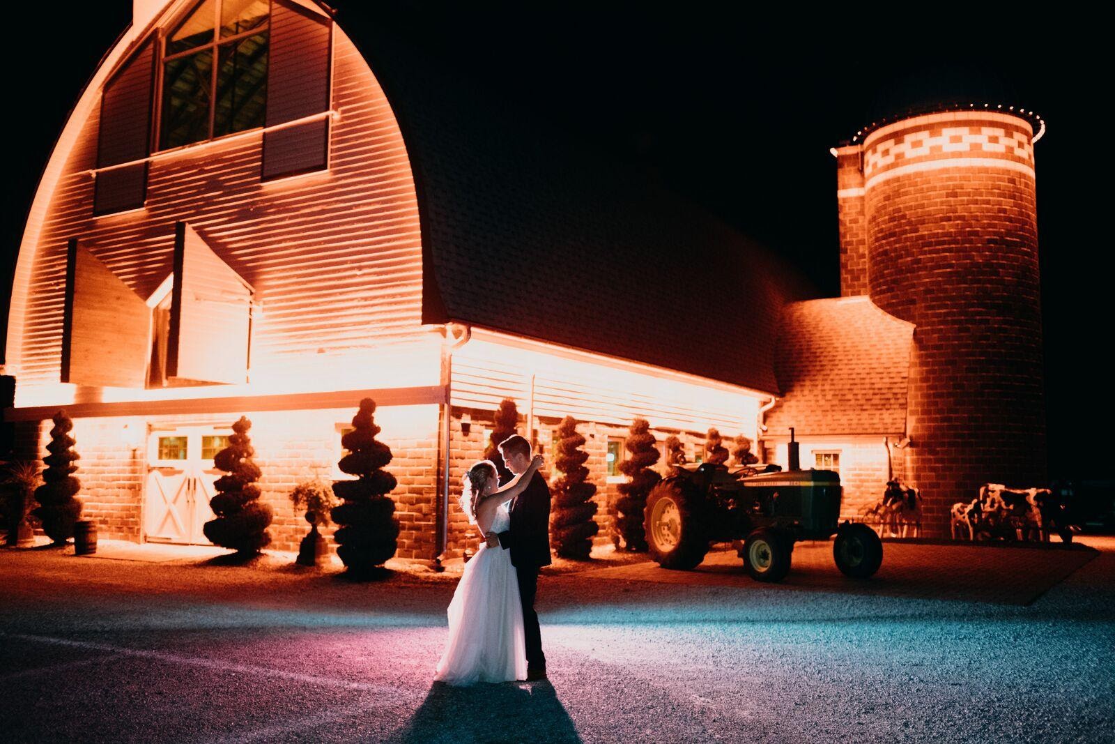 10 Questions to Ask When Touring a Wedding Venue