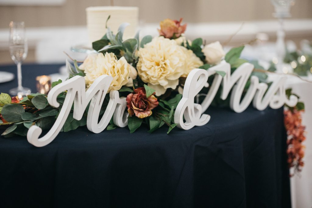 mr and mrs sweetheart table wedding decor