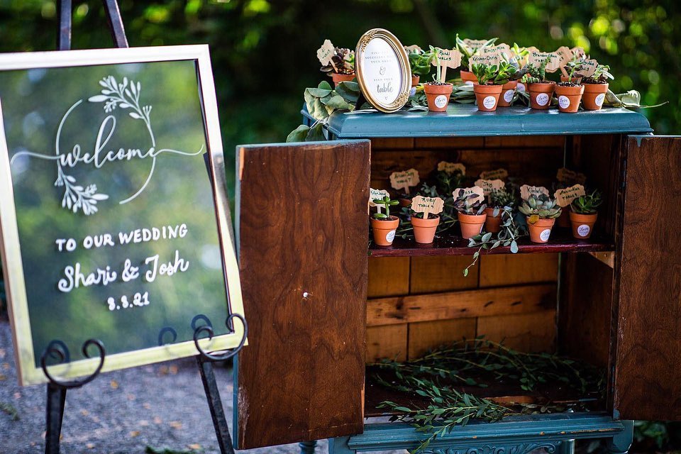 wedding decor with succulents