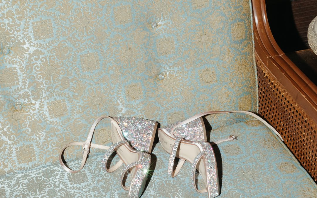 Nail Wedding Guest Etiquette in 2025 (Without Overthinking It)