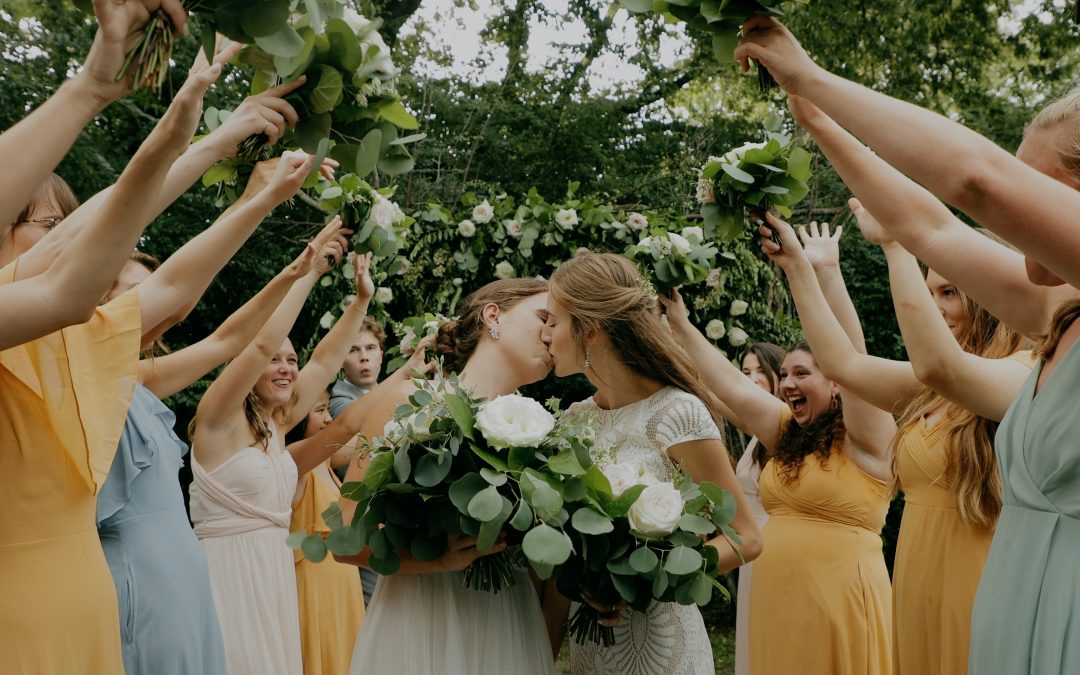 How to Choose Your Wedding Party: Tips for Picking Your People