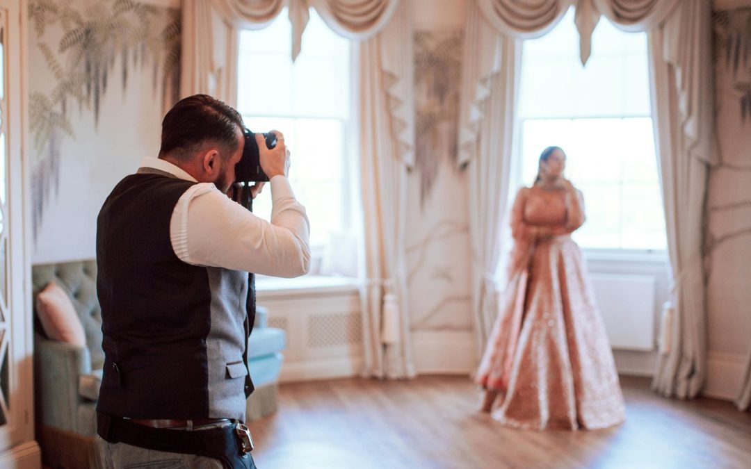10 Tips for Finding a Wedding Photographer You’ll Love in 2025